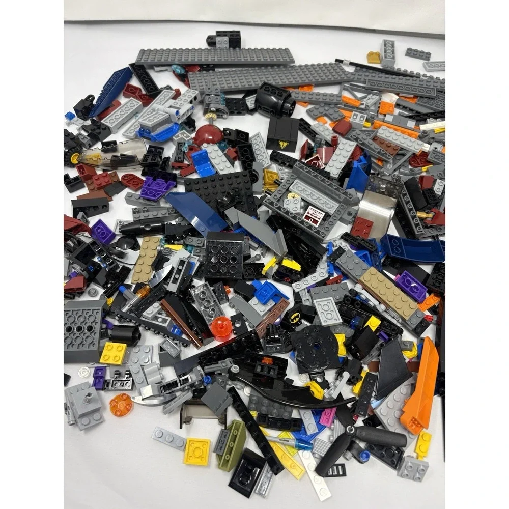 LEGO Dark Bulk Lot Random Bricks Pieces Parts Mixed 2 Lbs 2 Oz - Picture 4 of 6